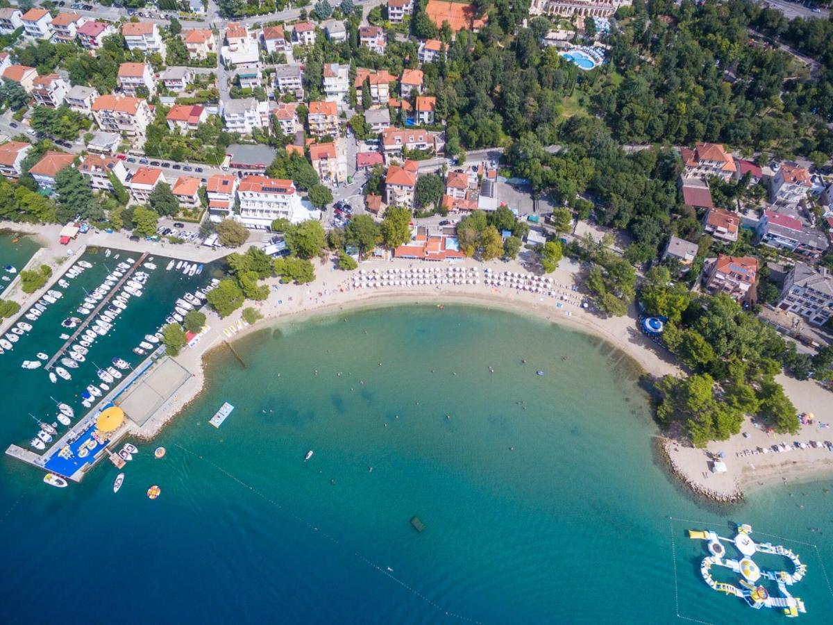 Apartments Cvetkovic Crikvenica Exteriör bild
